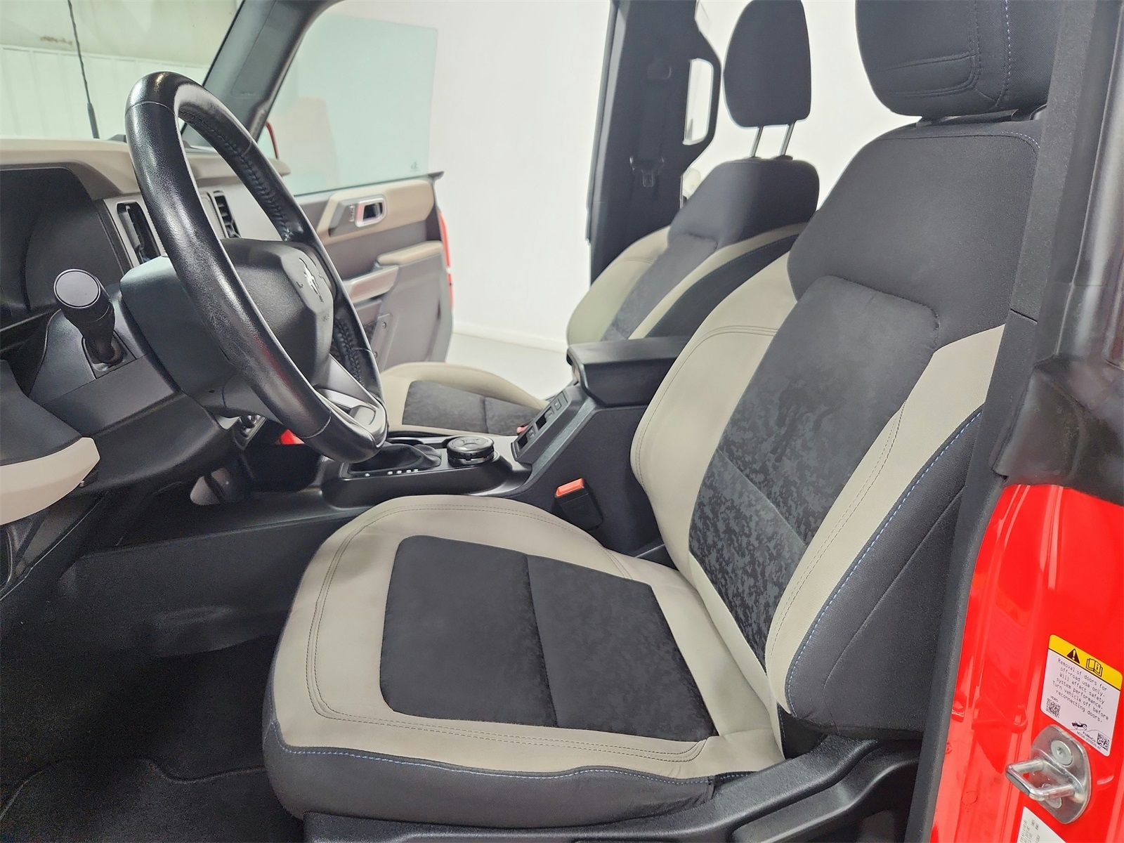 2022 Ford Bronco Wildtrak photo 16