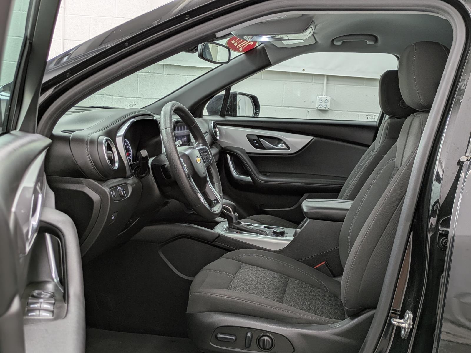 2022 Chevrolet Blazer 2LT photo 3