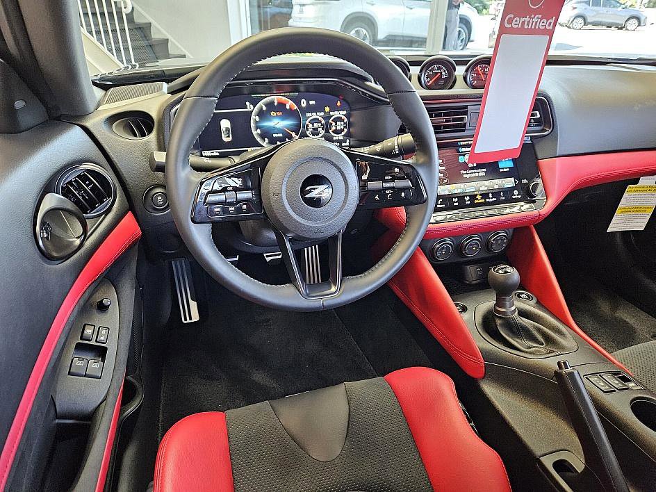 2025 Nissan Z Performance photo 8