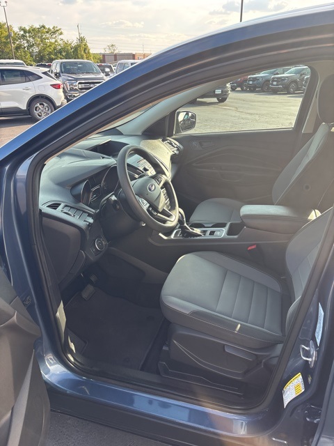 2018 Ford Escape S photo 11