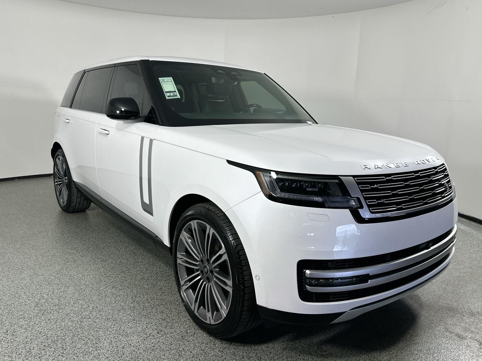 2025 Land Rover Range Rover Autobiography photo 3
