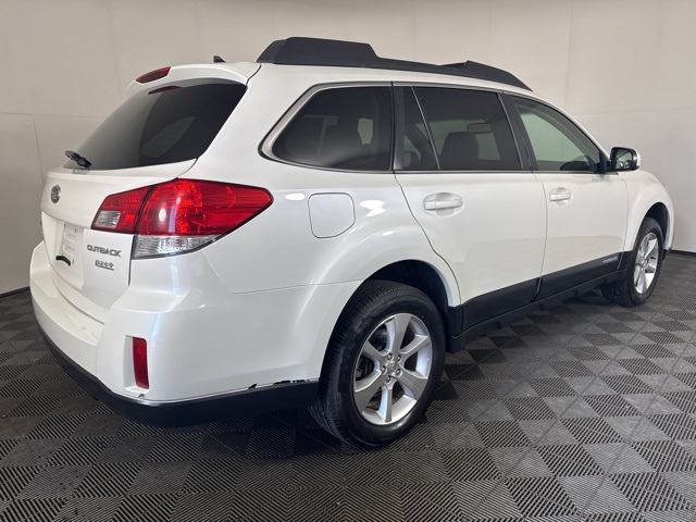 2014 Subaru Outback 2.5i photo 3