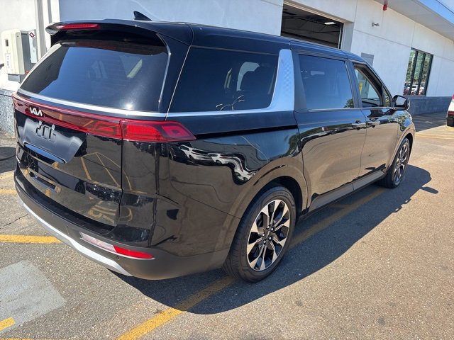2023 Kia Carnival EX photo 5