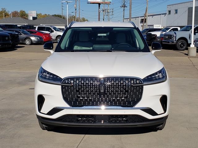 2026 Lincoln Aviator Premiere photo 2