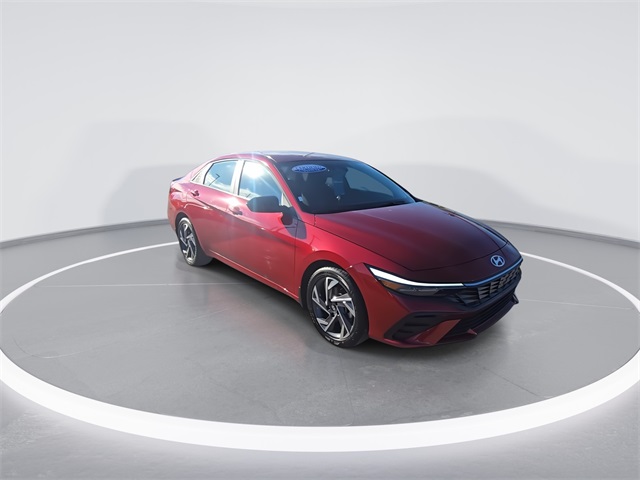2025 Hyundai Elantra SEL Sport photo 2