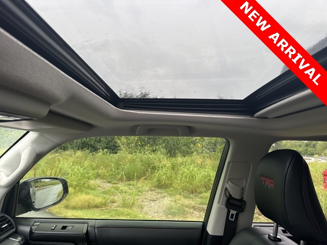 2021 Toyota 4Runner Venture Special Edition photo 3