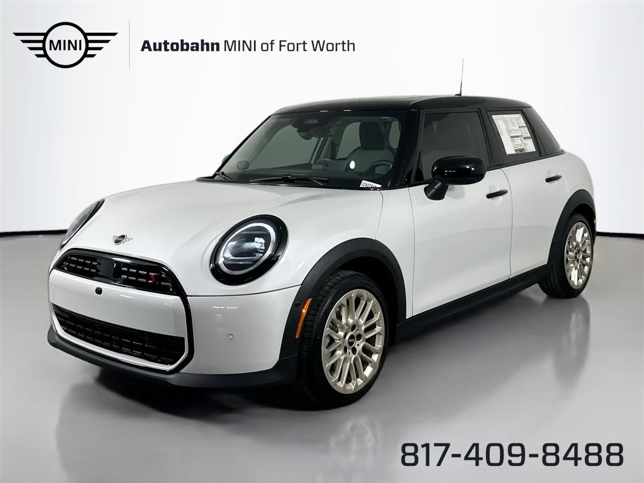 2025 MINI Hardtop 4 Door S's photo