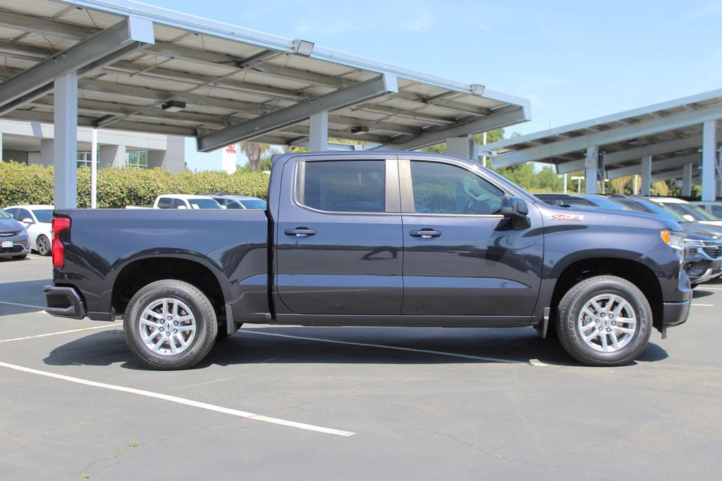 2023 Chevrolet Silverado 1500 RST photo 5
