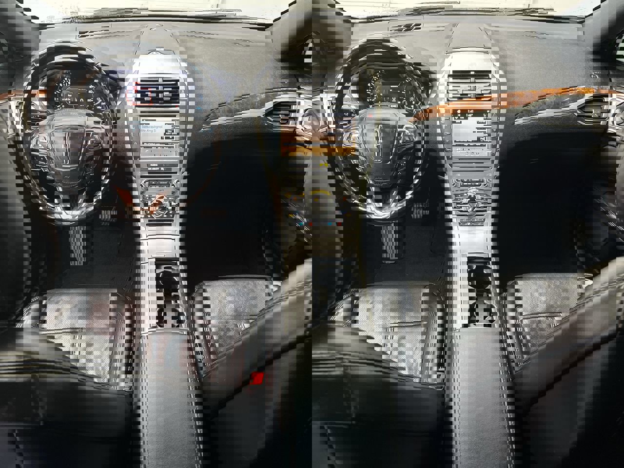 2019 Lincoln MKZ Reserve photo 4