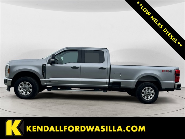2024 Ford F-350 photo 2