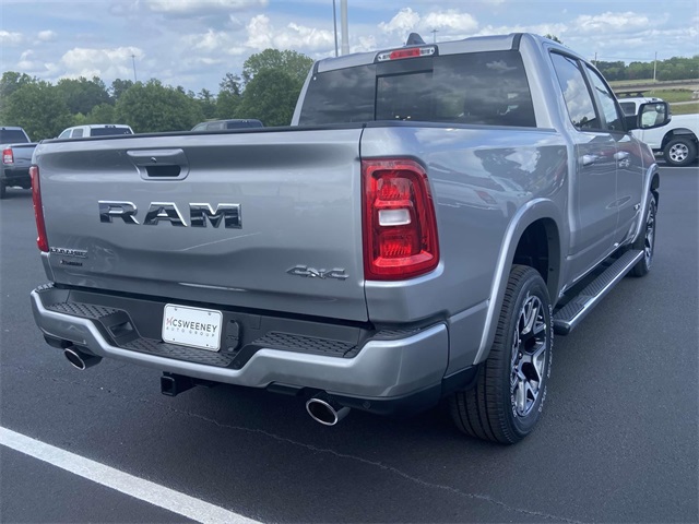 2025 Ram 1500 Laramie photo 3