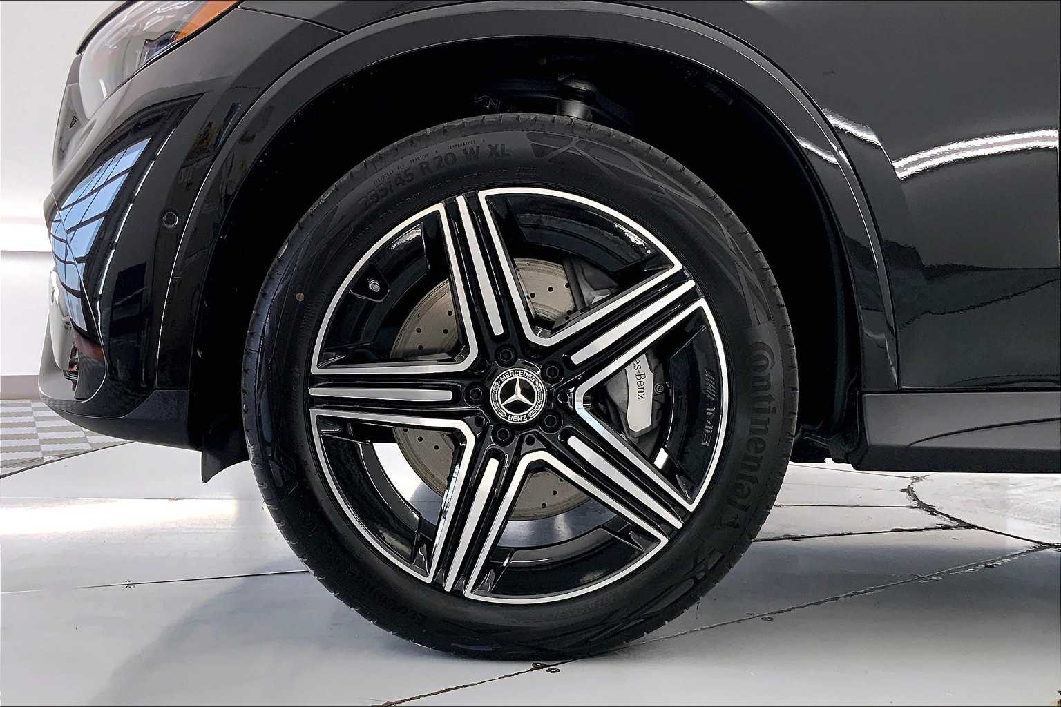 2026 Mercedes Benz GLC 300 4MATIC photo 6