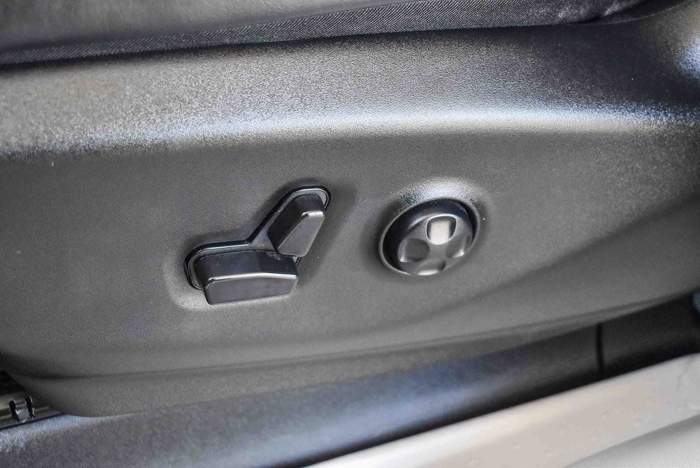 2023 Chrysler Pacifica Hybrid Touring L photo 19