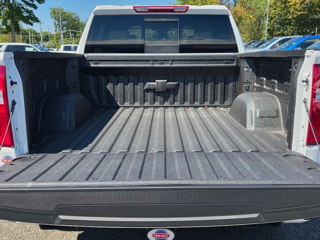 2025 Chevrolet Silverado 1500 RST photo 3