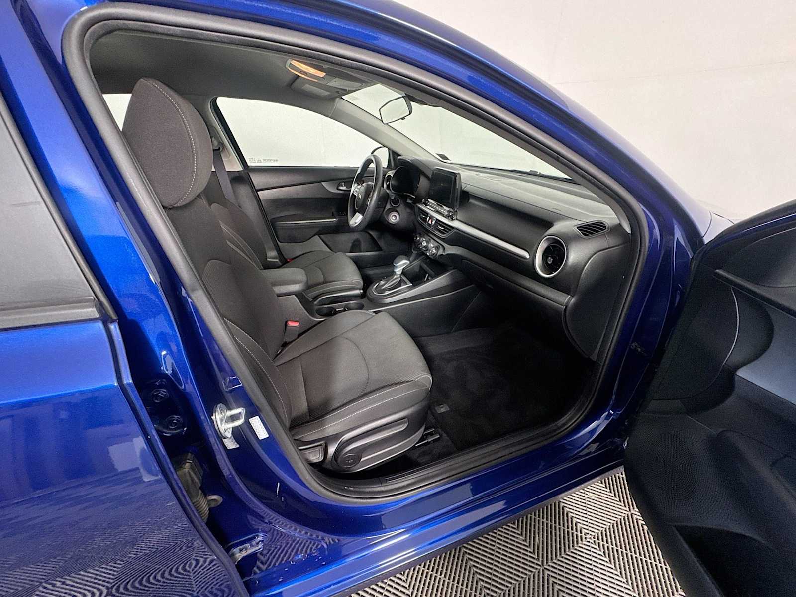 2020 Kia Forte LXS photo 24