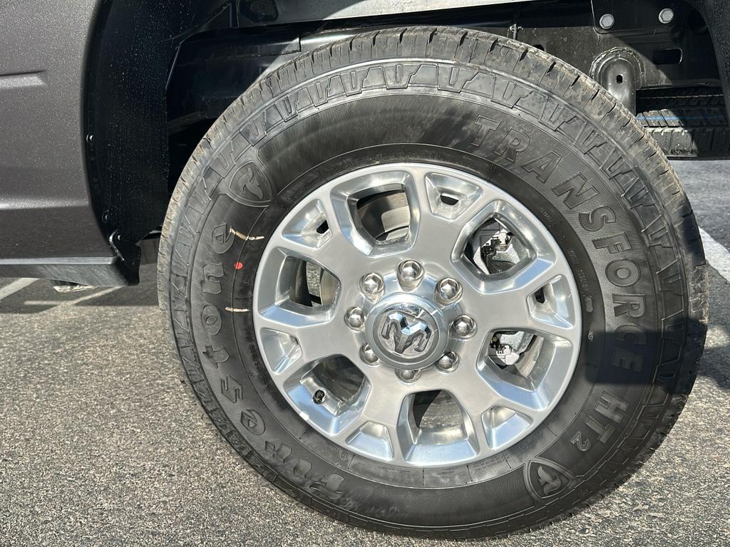 2025 Ram 2500 Laramie photo 9