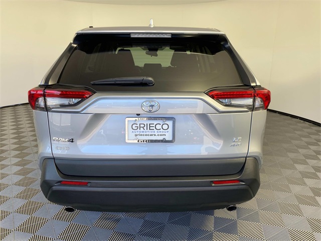 2024 Toyota RAV4 LE photo 4