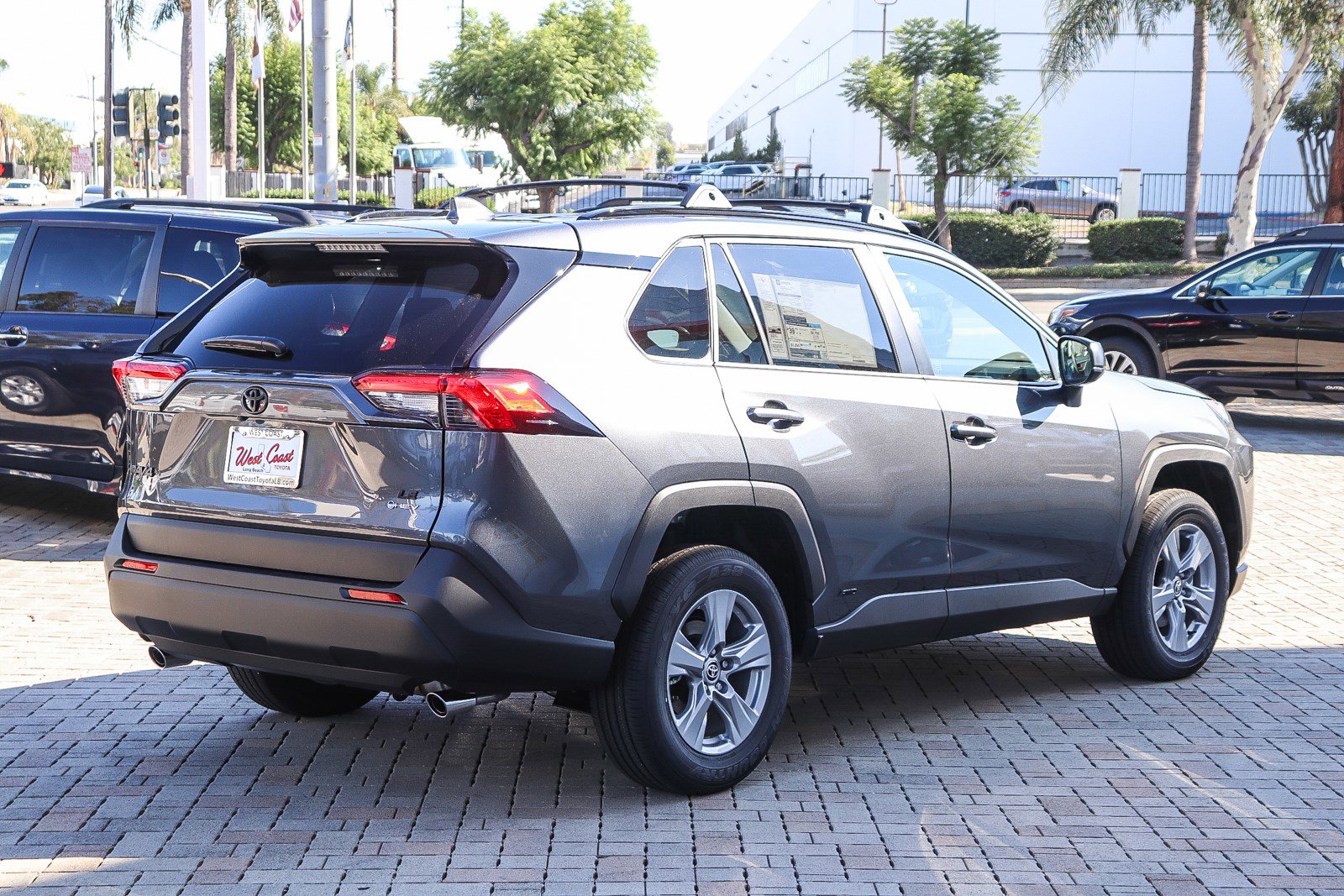2025 Toyota RAV4 Hybrid LE photo 3