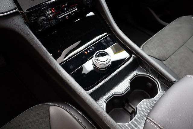 2025 Jeep Grand Cherokee Altitude X photo 17