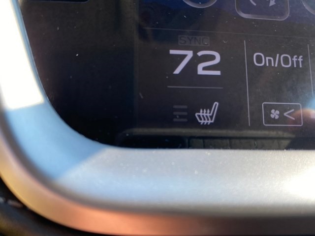 2022 Subaru Outback Limited photo 13