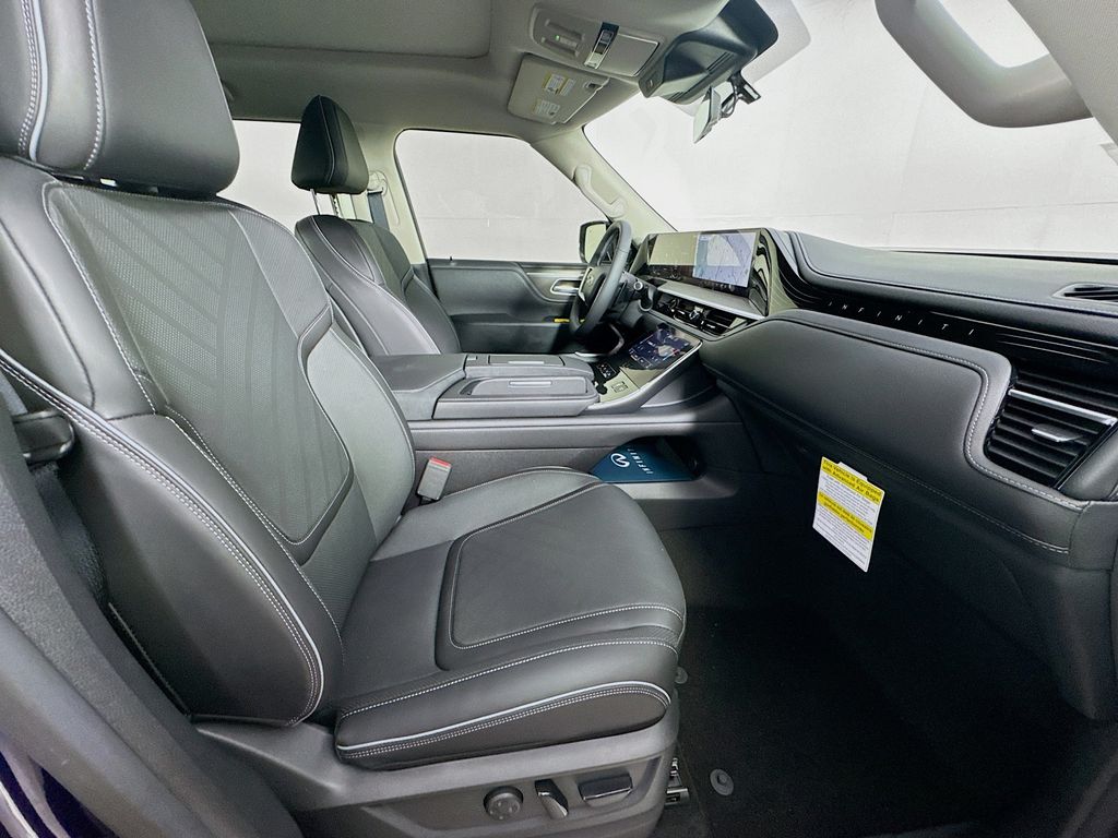 2025 Infiniti QX80 Luxe photo 33