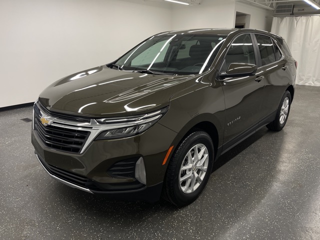 2023 Chevrolet Equinox LT photo 3