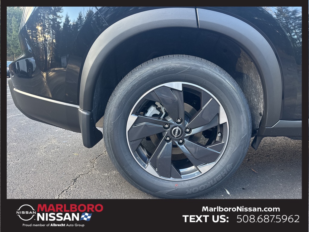 2026 Nissan Rogue SV photo 4