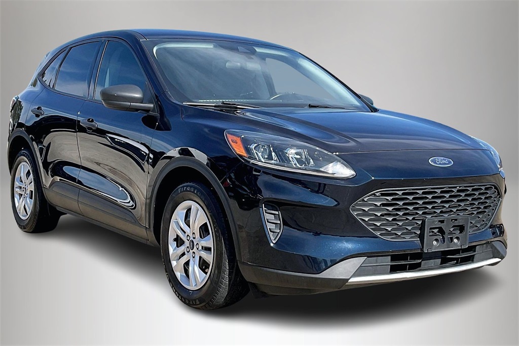 2021 Ford Escape S's photo