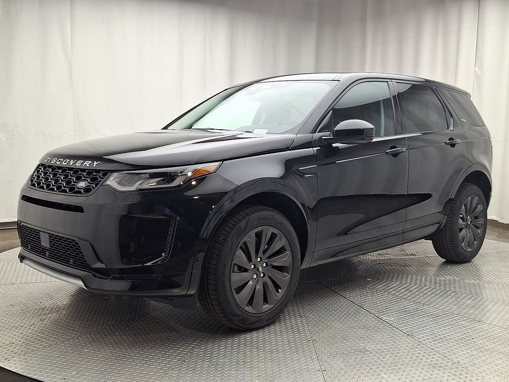 2025 Land Rover Discovery Sport S's photo