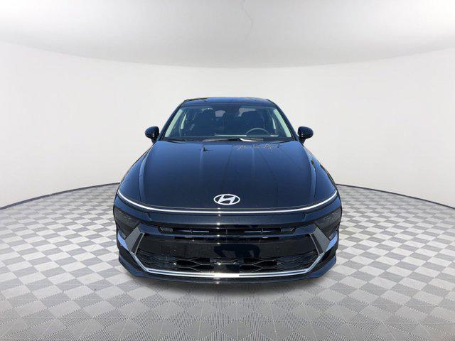 2026 Hyundai Sonata SEL Sport photo 2