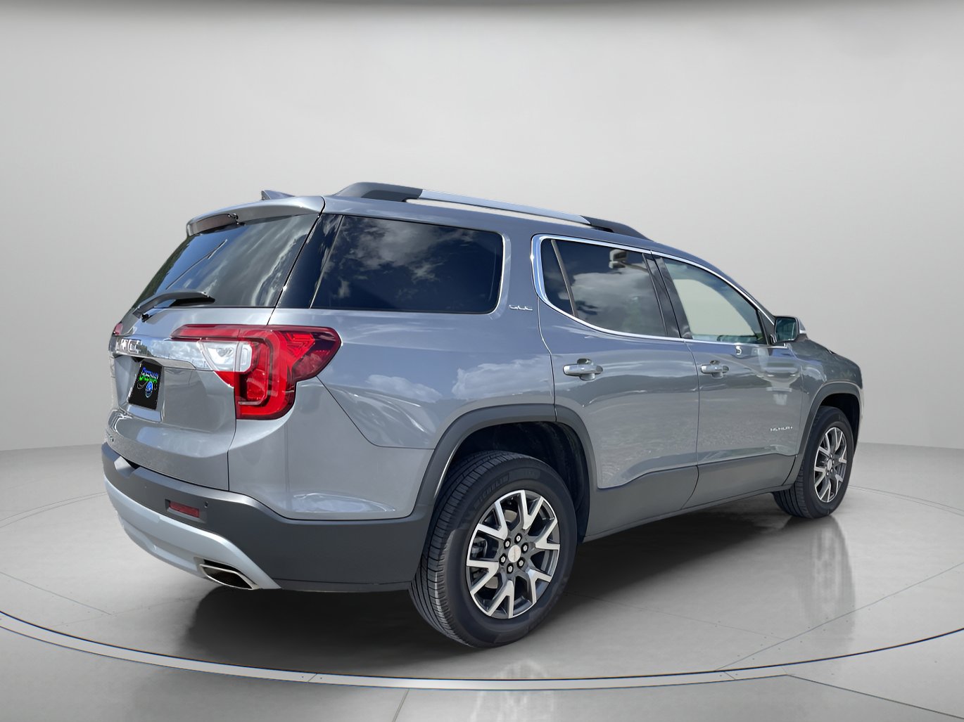 2020 Gmc Acadia SLE photo 3