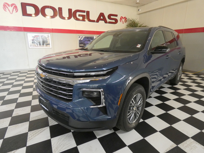 2025 Chevrolet Traverse LT's photo