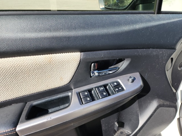 2016 Subaru Crosstrek 2.0i Premium photo 6