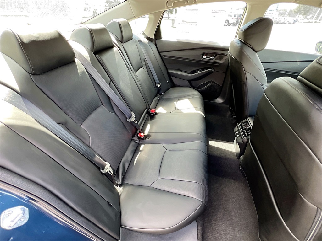2025 Honda Accord Hybrid Touring photo 11