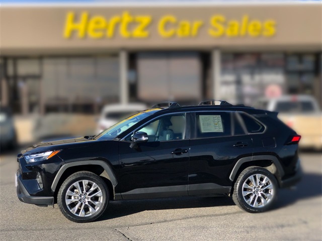 2023 Toyota RAV4 XLE Premium's photo