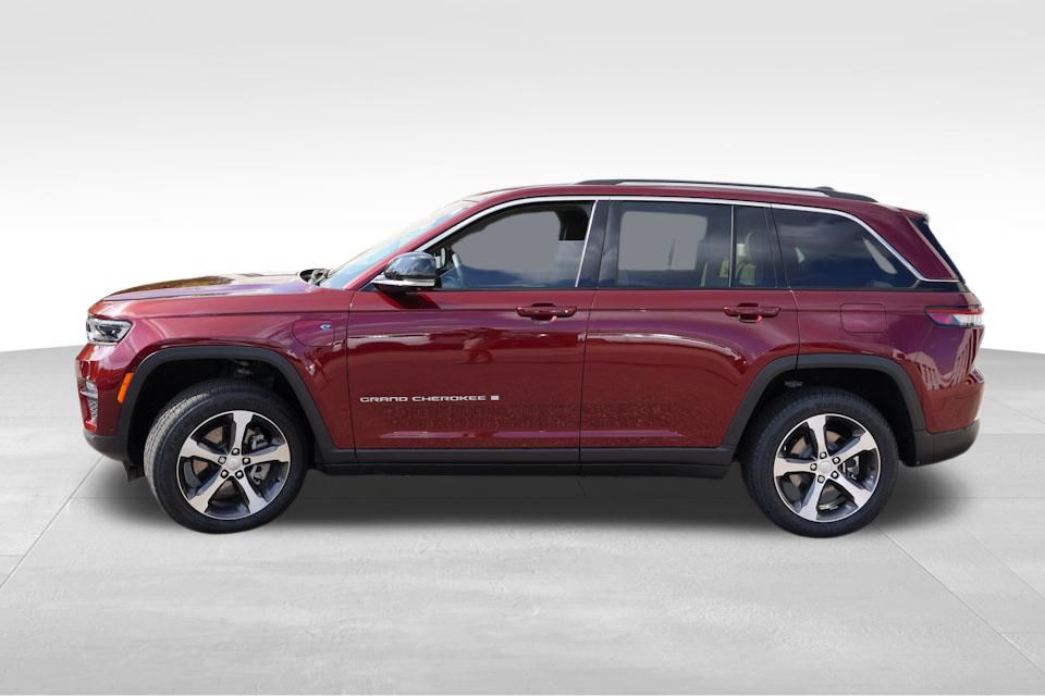 2023 Jeep Cherokee 4xe photo 8