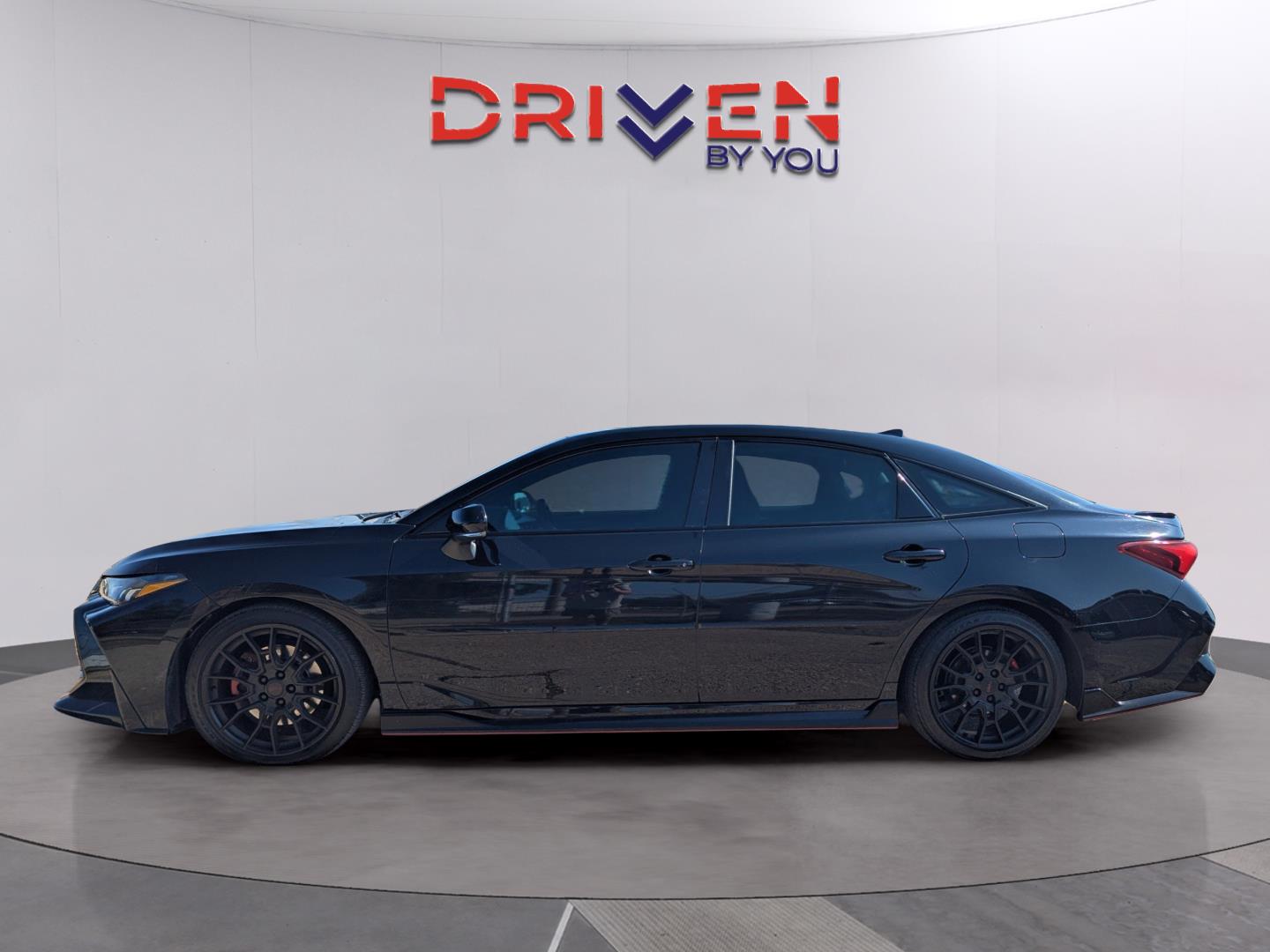 2021 Toyota Avalon TRD photo 2