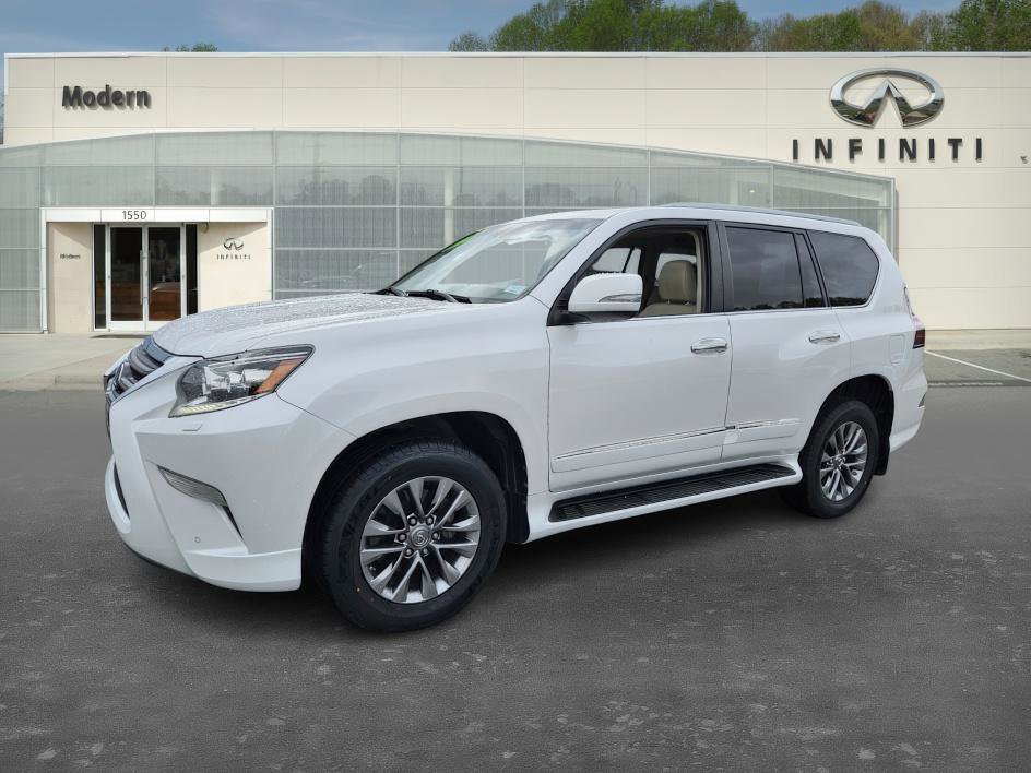 2014 Lexus GX Luxury's photo