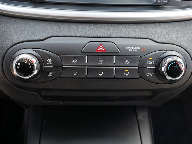 2020 Kia Sorento LX photo 31