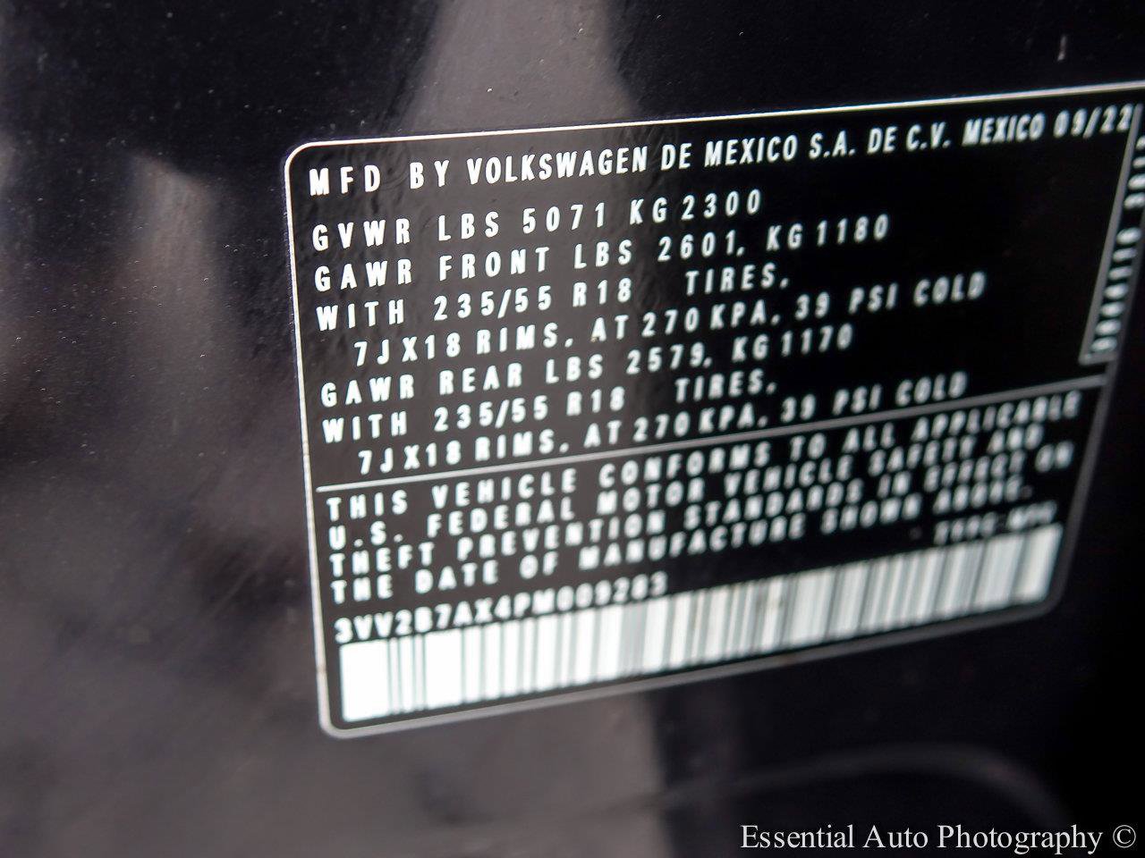 2023 VOLKSWAGEN TIGUAN - Image 23