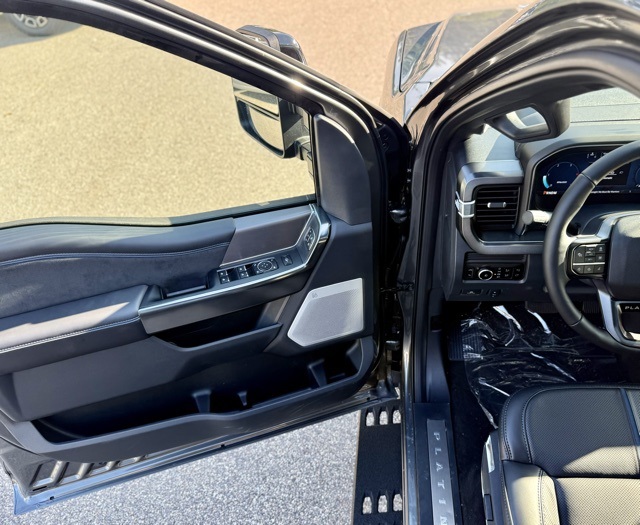 2026 Ford F-350 photo 13