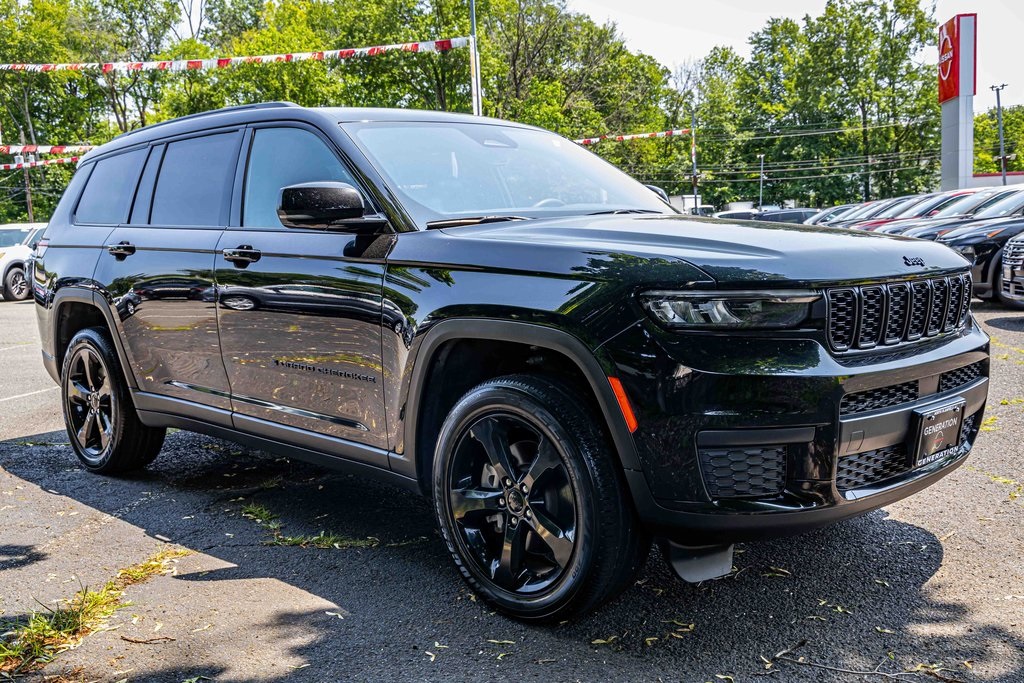 2023 Jeep Grand Cherokee L Altitude's photo