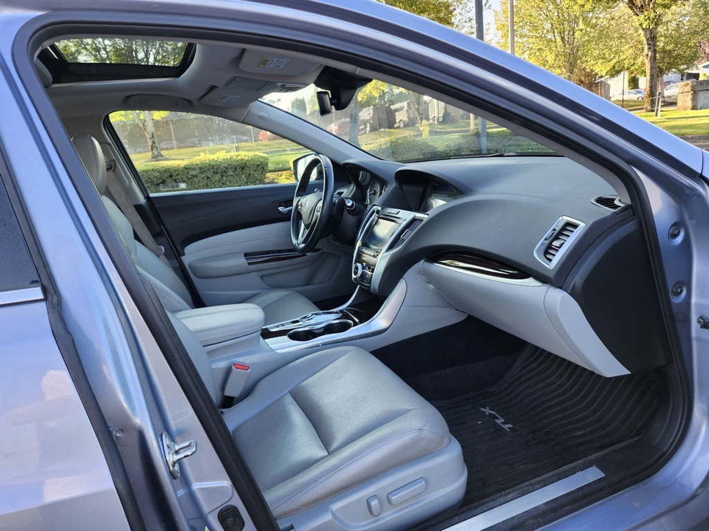 2015 Acura TLX Technology photo 22