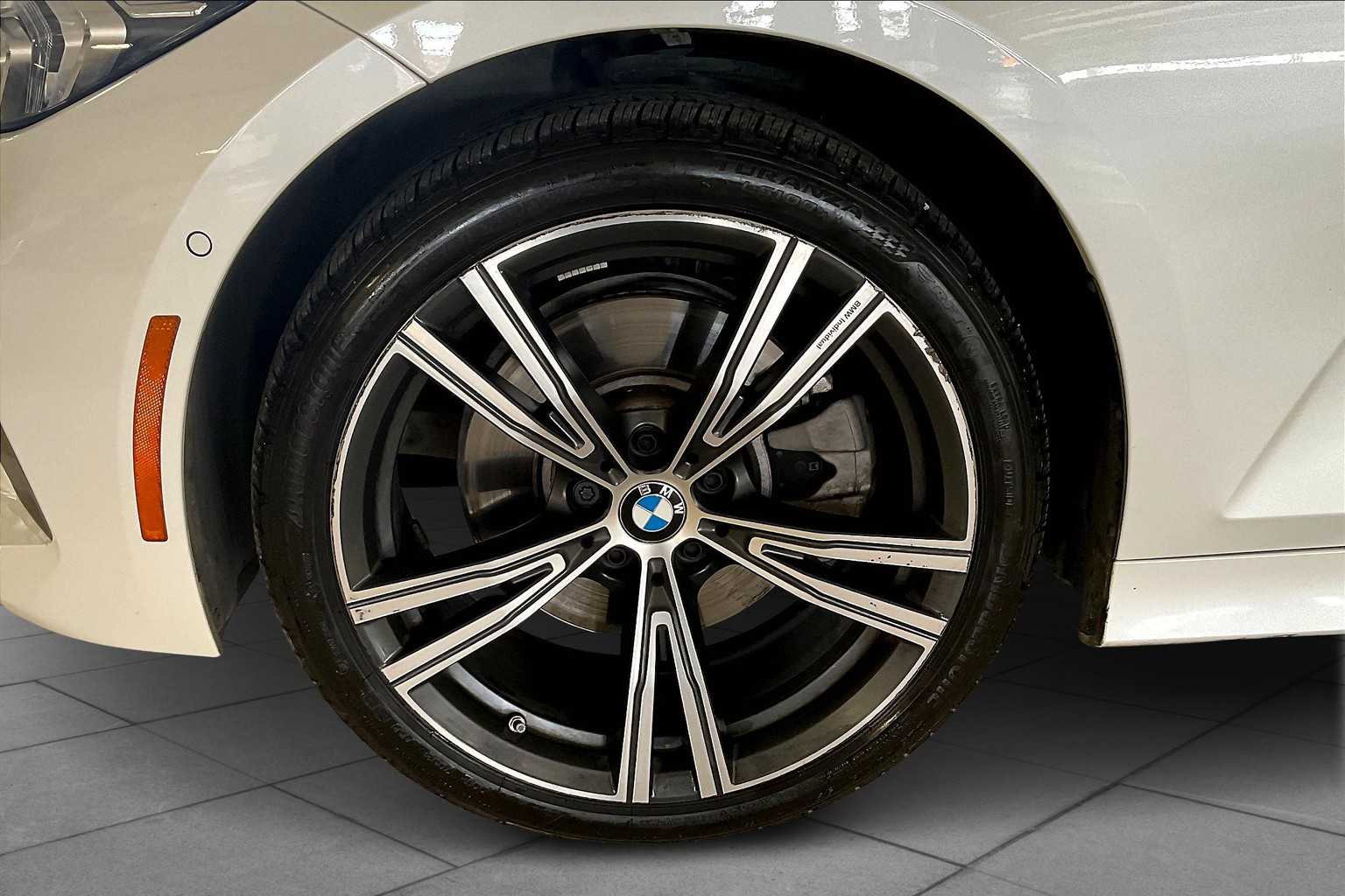 2024 Bmw 330i Sedan photo 10