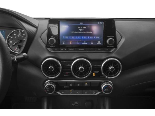 2022 Nissan Sentra SV photo 10