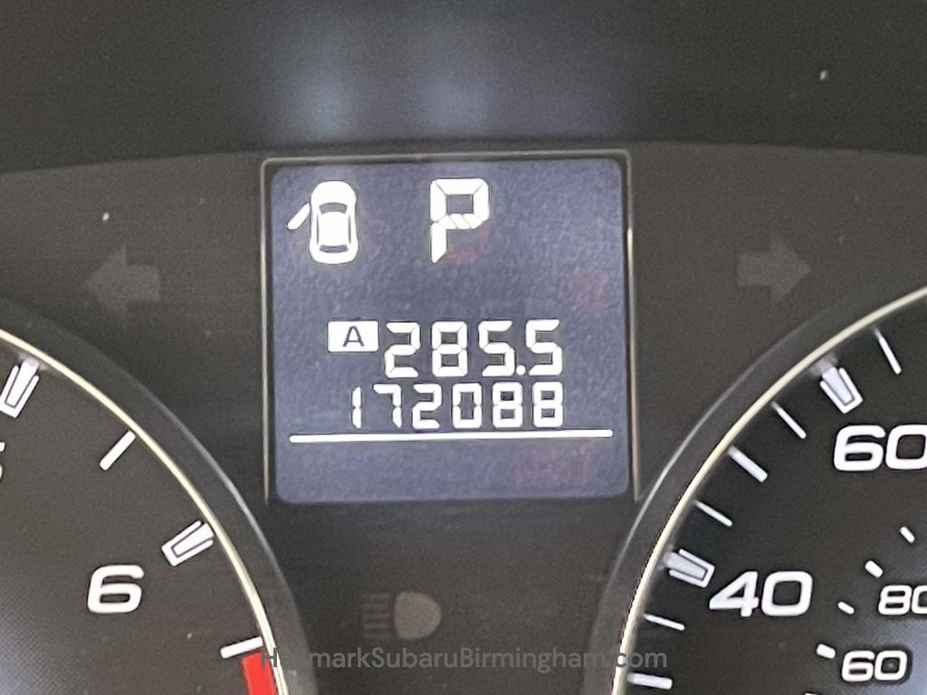 2011 Subaru Outback 3.6R photo 17