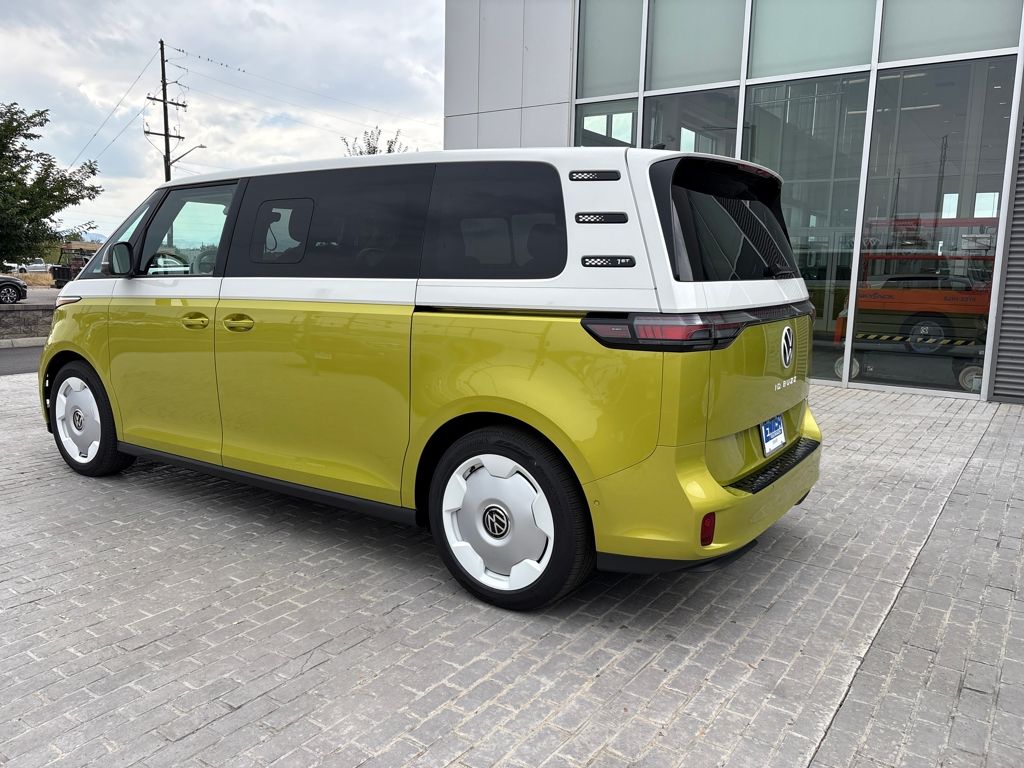 2025 Volkswagen ID. Buzz photo 2