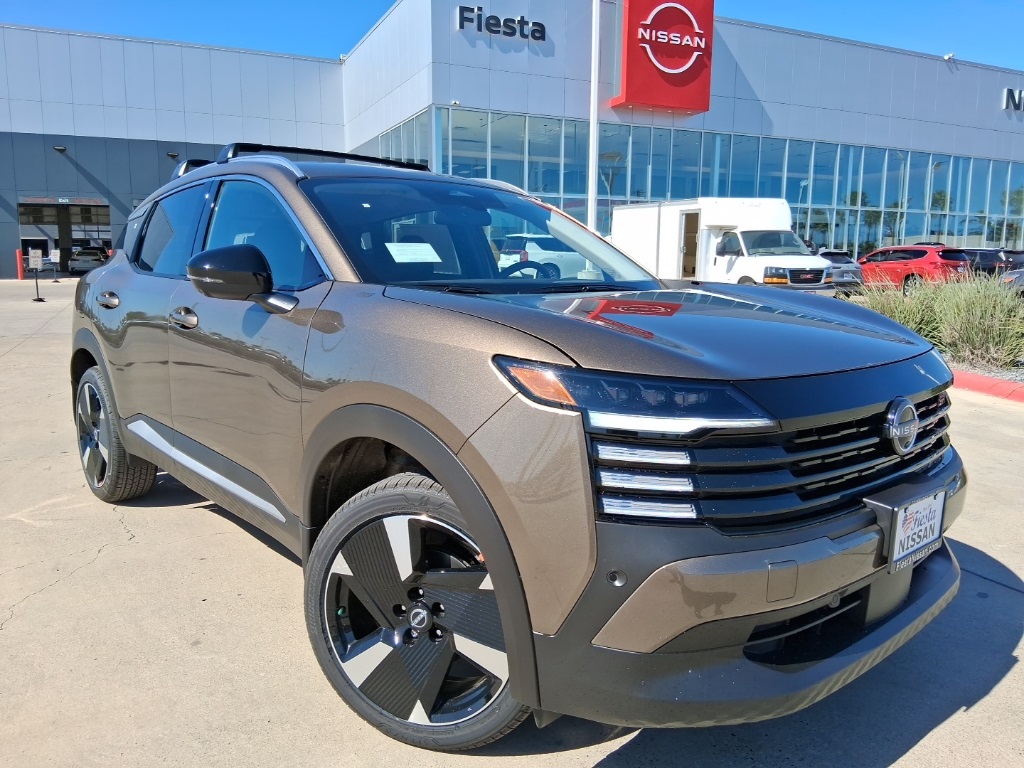 2026 Nissan KICKS SR AWD's photo