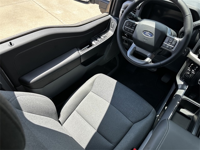 2024 Ford F-150 XLT photo 13