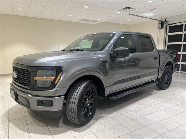 2025 Ford F-150 STX's photo